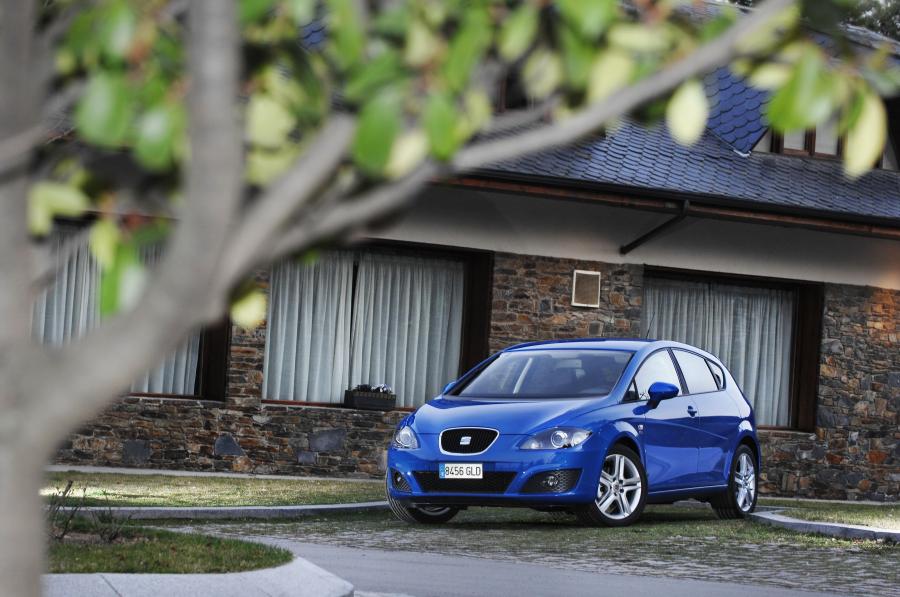  Seat Leon 2009 года  (фото 67 из 104)